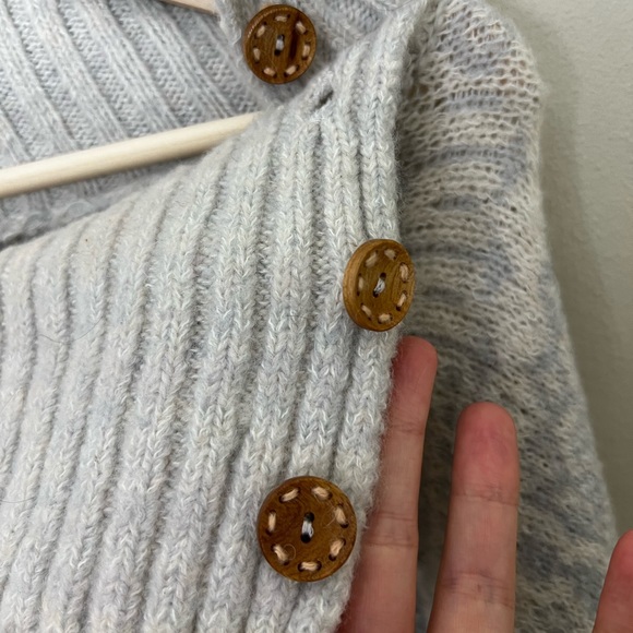 Free People • Willow Poncho - Picture 6 of 12